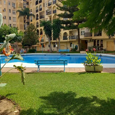 Luminoso Con Grandes Piscinas En Camelias * Fuengirola